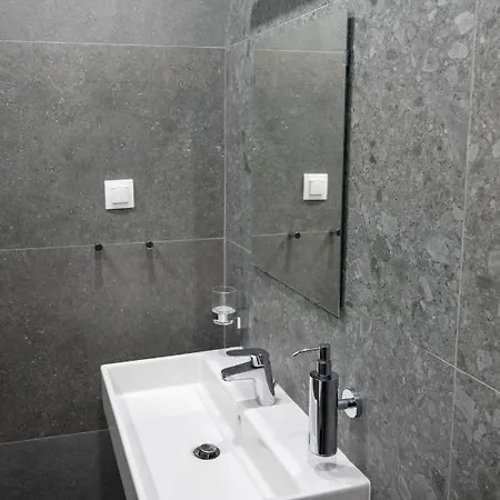 Modern And Spacious Apartments In The City Centre Sofia Exterior photo