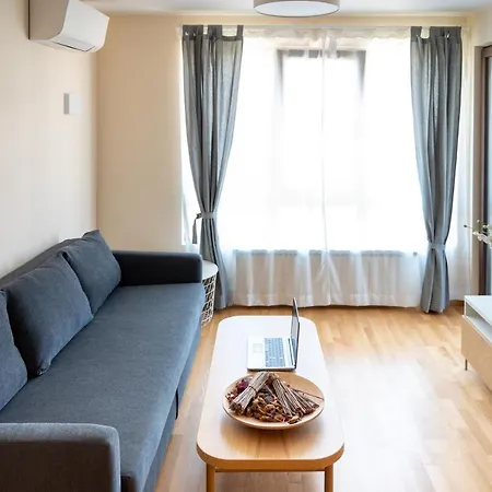 Modern And Spacious Apartments In The City Centre Sofia Exterior photo